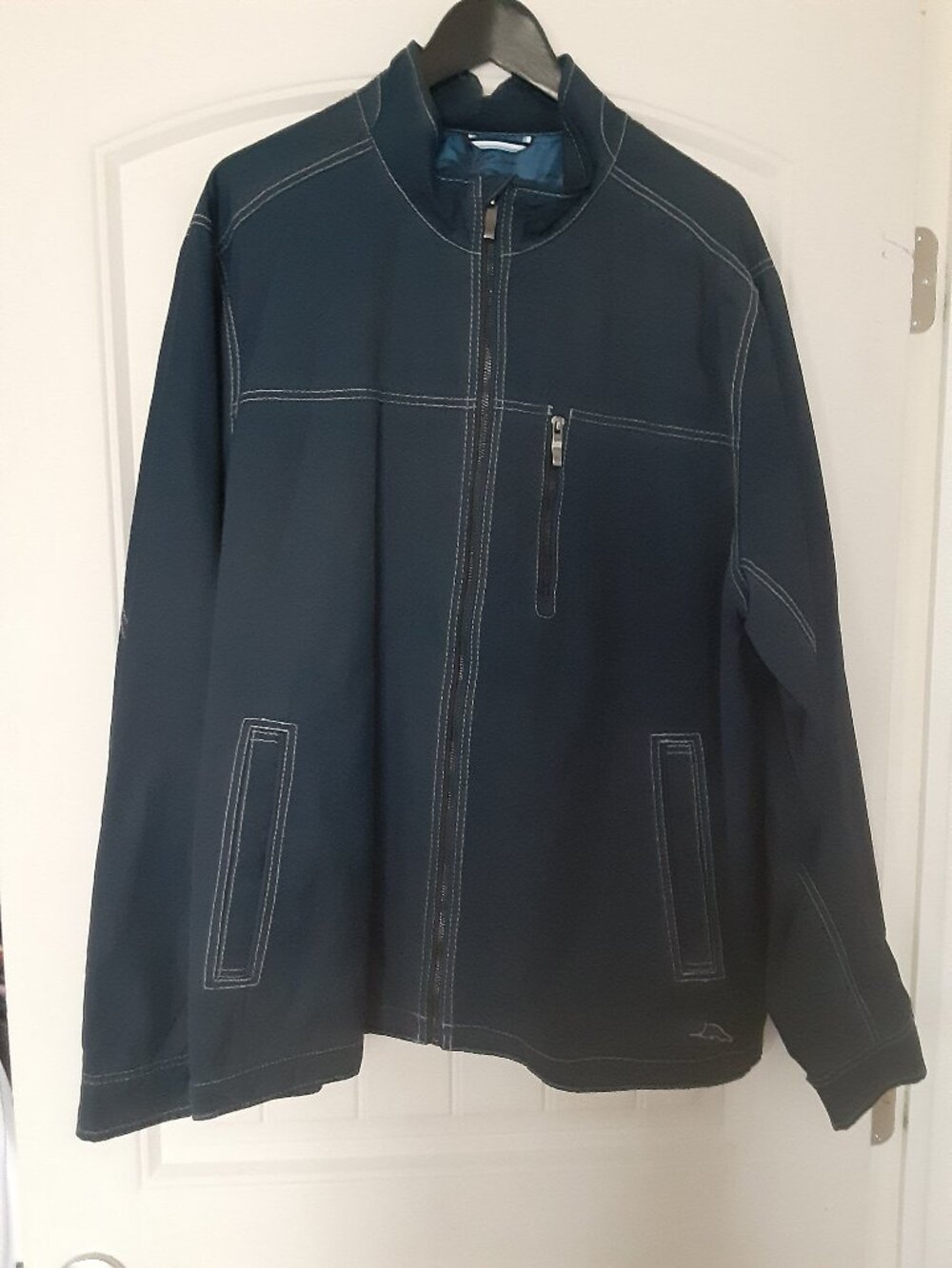 Tommy Bahamas light wight rain jacket, Size XL